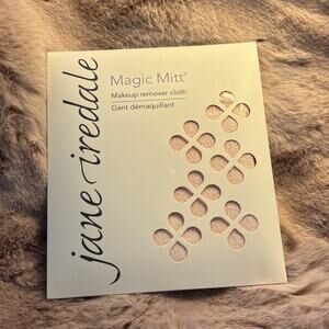 JANE IREDALE Magic Mitt Makeup Remover Cloth NEW in box